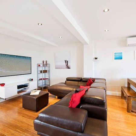 Lovely Modern Coogee Apartment Сидней Экстерьер фото